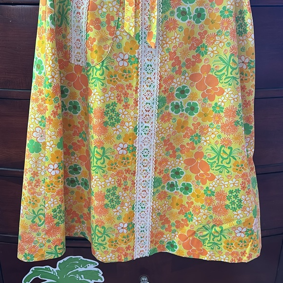 Lilly Pulitzer Vintage “The Lilly” Floral Print Wrap Skirt with Patch Pocket - Picture 3 of 13